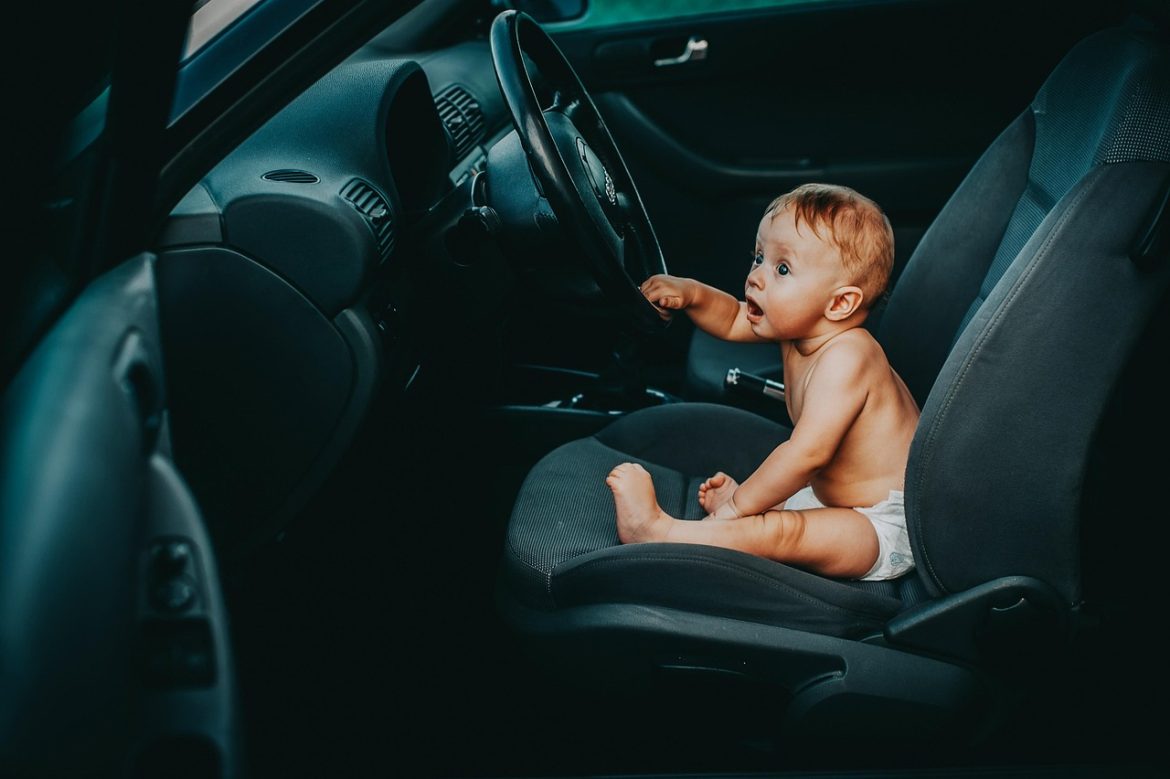 Ce înseamnă sistem Isofix și de ce este obligatoriu pentru copii