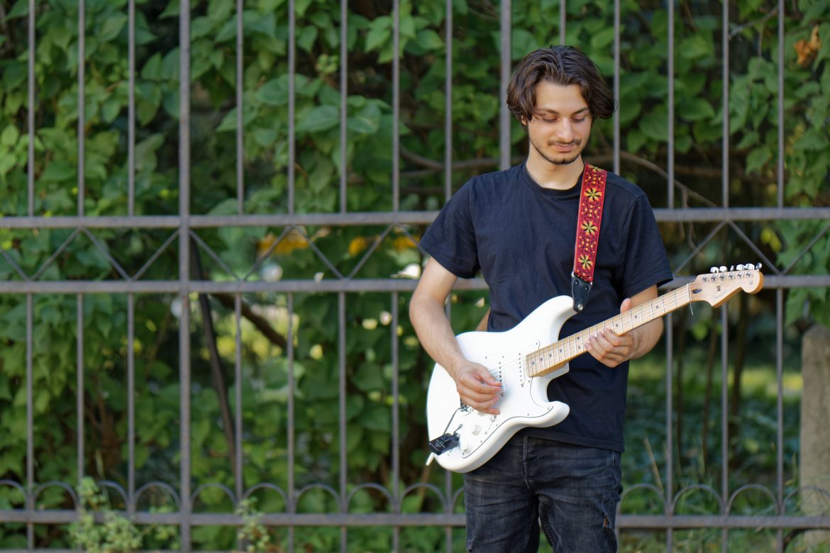 Cum se obține statutul de artist independent